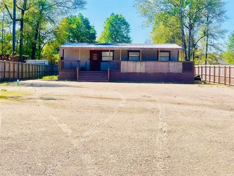 960 County Road 5021 Cleveland TX 77327