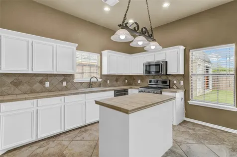 420 Forest Oaks Lane Lake Jackson TX 77566