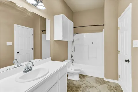 420 Forest Oaks Lane Lake Jackson TX 77566