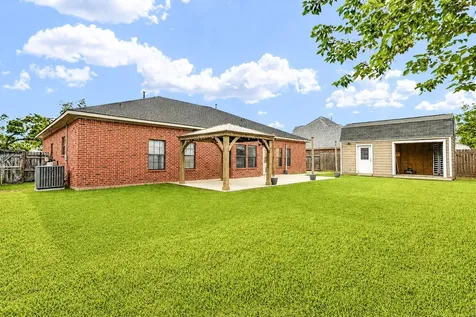420 Forest Oaks Lane Lake Jackson TX 77566