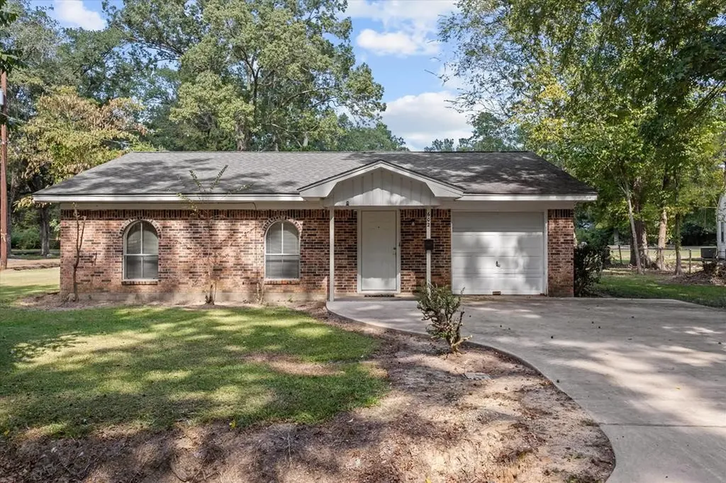 602 Nathan Street Lufkin TX 75904