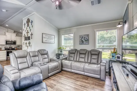 102 Hilltop Court Somerville TX 77879