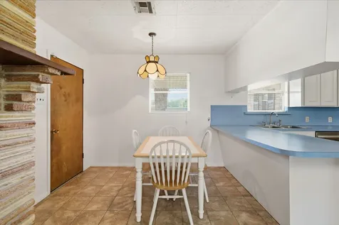 302 Village Drive Sugar Land TX 77498