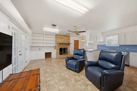 302 Village Drive Sugar Land TX 77498
