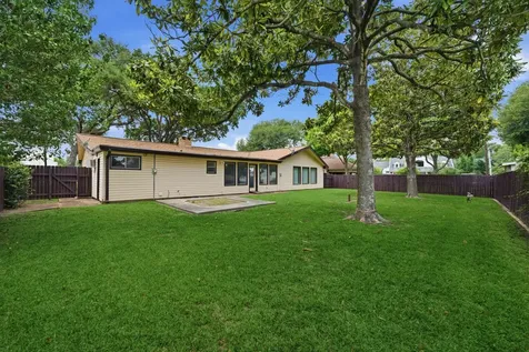 302 Village Drive Sugar Land TX 77498