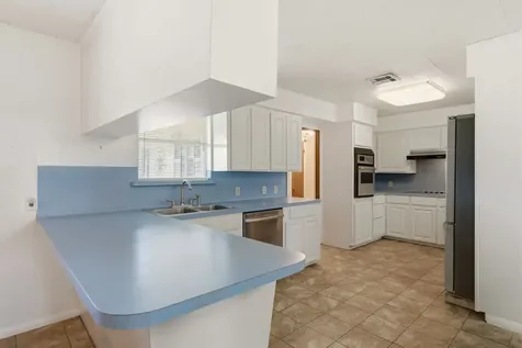 302 Village Drive Sugar Land TX 77498