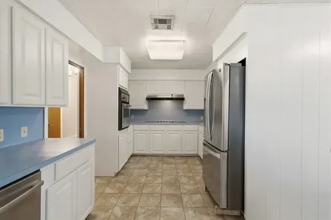 302 Village Drive Sugar Land TX 77498
