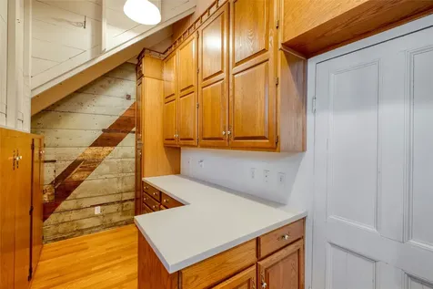 541 N Main Street La Grange TX 78945