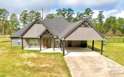 375 County Road 725 Buna TX 77612