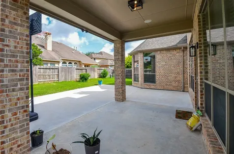 606 Floriencia Street Sugar Land TX 77479