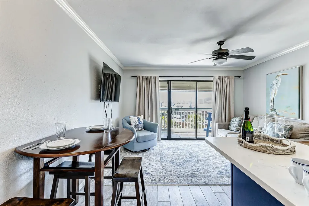 6102 Seawall Boulevard 262 Galveston TX 77551
