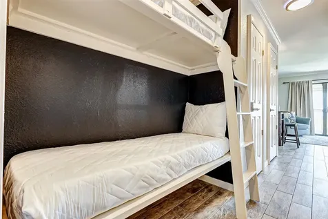 6102 Seawall Boulevard 262 Galveston TX 77551