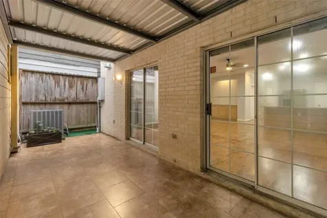 341 W 23rd Street Houston TX 77008