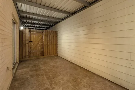 341 W 23rd Street Houston TX 77008
