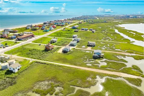 000 Yucca Avenue Lot 30 Surfside Beach TX 77541