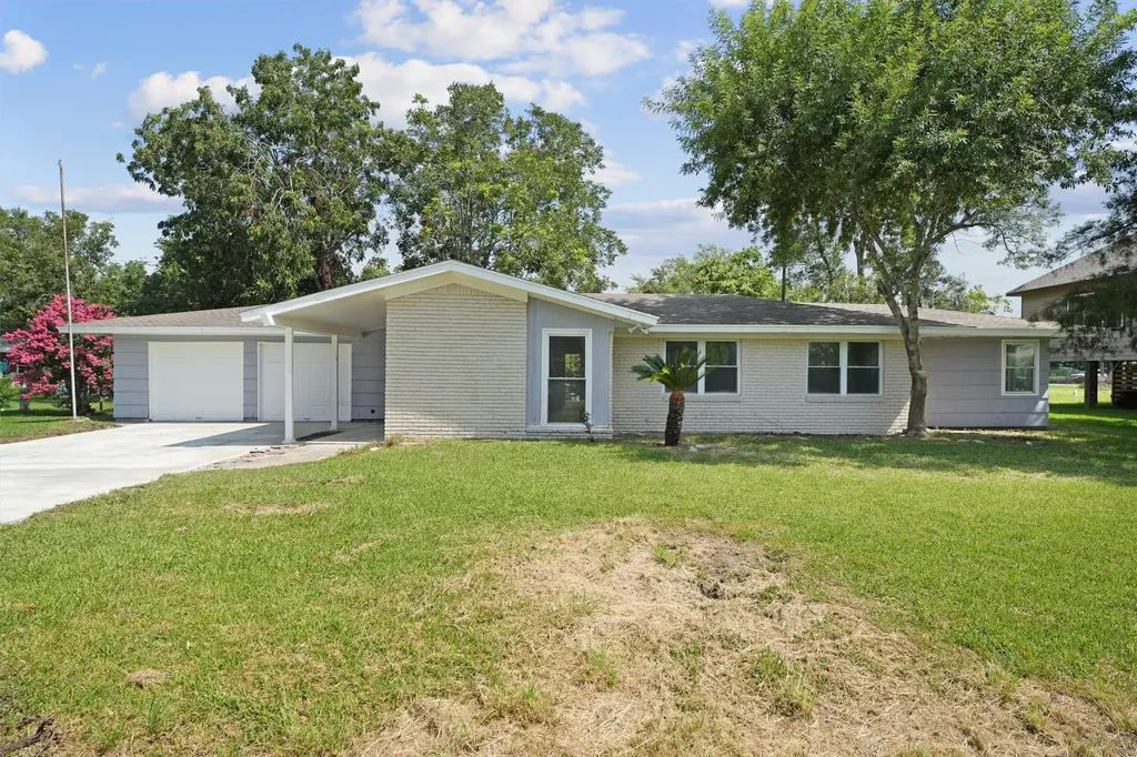 606 Meadowlawn Street La Porte TX 77571