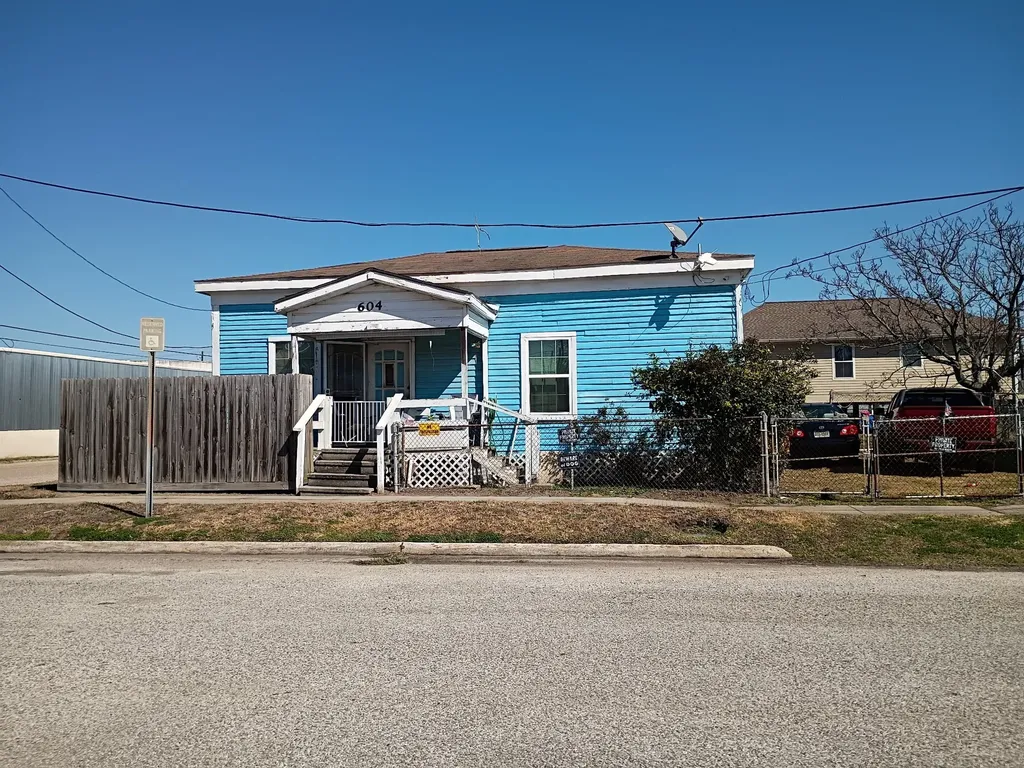 604 42nd Street Galveston TX 77550