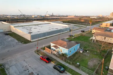 604 42nd Street Galveston TX 77550