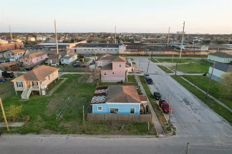 604 42nd Street Galveston TX 77550