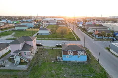 604 42nd Street Galveston TX 77550