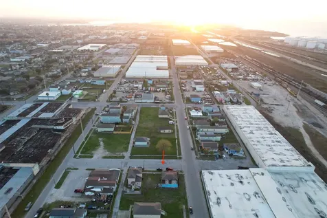 604 42nd Street Galveston TX 77550