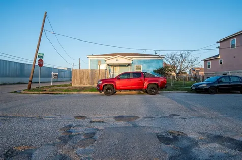 604 42nd Street Galveston TX 77550