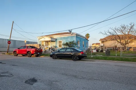 604 42nd Street Galveston TX 77550