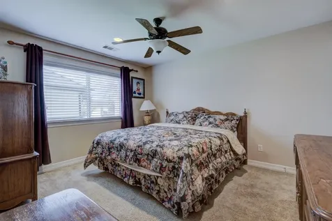 40 W Oaks Court Montgomery TX 77356