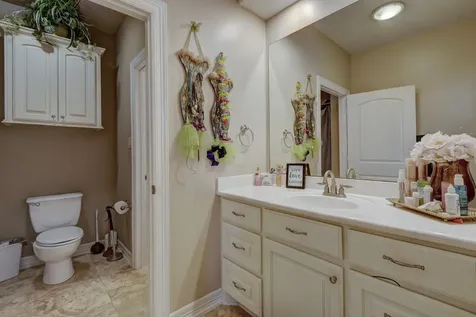 40 W Oaks Court Montgomery TX 77356