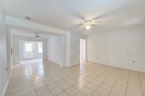 10717 Pillot Street Houston TX 77029