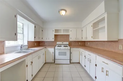 10717 Pillot Street Houston TX 77029