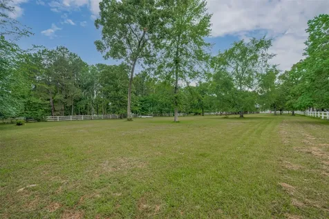 9072 Grand Lake Estates Drive Montgomery TX 77316