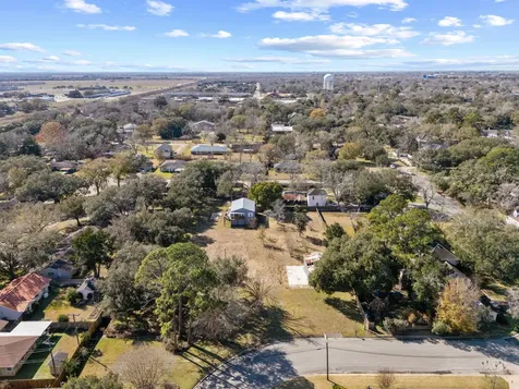 2306 Powell Street Bay City TX 77414