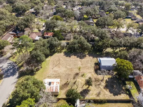2306 Powell Street Bay City TX 77414