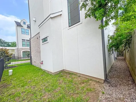 2122 Blalock Road A Houston TX 77080