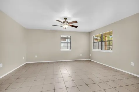 14236 E Ravine Run Willis TX 77318