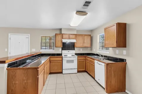 14236 E Ravine Run Willis TX 77318