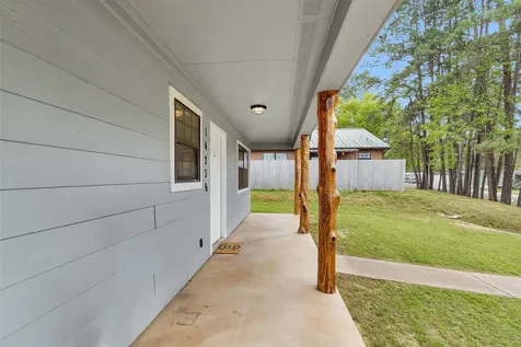 14236 E Ravine Run Willis TX 77318