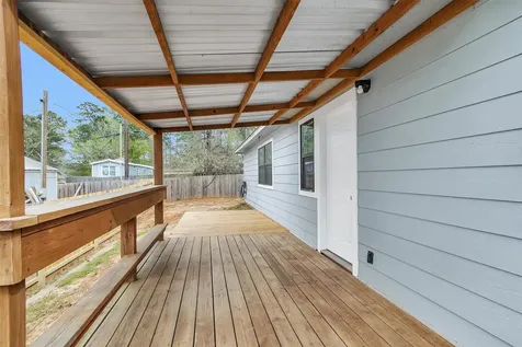 14236 E Ravine Run Willis TX 77318