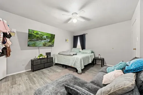 12905 Woodforest Boulevard 406 Houston TX 77015