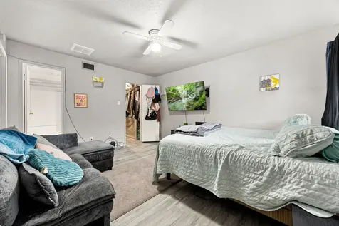 12905 Woodforest Boulevard 406 Houston TX 77015