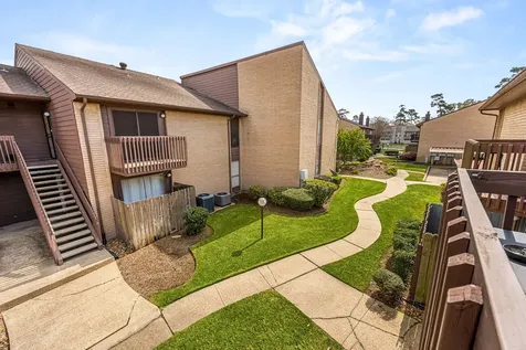 12905 Woodforest Boulevard 406 Houston TX 77015