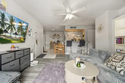 12905 Woodforest Boulevard 406 Houston TX 77015