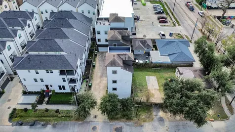 1628 W 24th Street Houston TX 77008