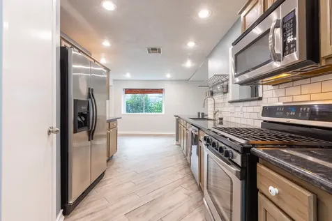 2003 Varuna Court League City TX 77573