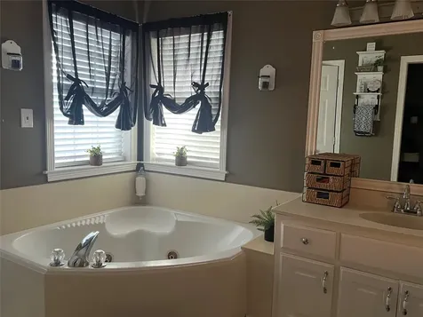 2305 Katherine Street Brenham TX 77833