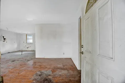 9022 Beverlyhill Street Houston TX 77063