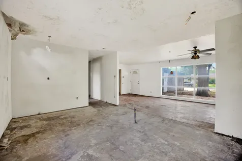 9022 Beverlyhill Street Houston TX 77063