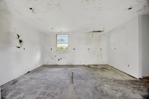 9022 Beverlyhill Street Houston TX 77063
