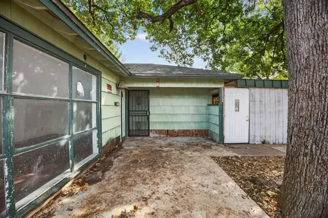9022 Beverlyhill Street Houston TX 77063